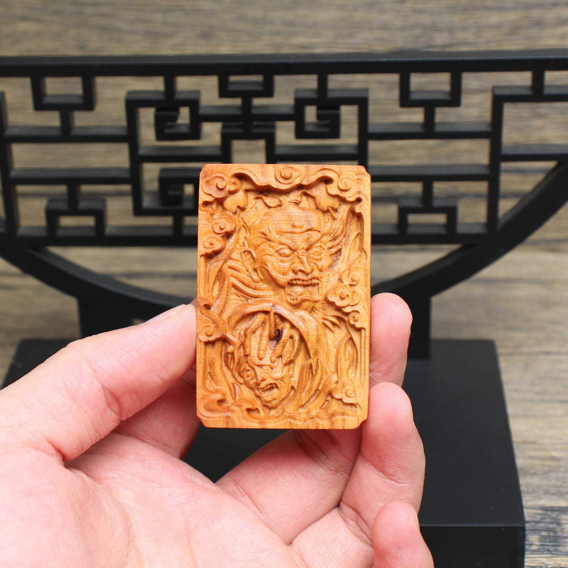 Natural Lightning-Struck Peach Wood Pendant of Zhong Kui for Warding Off Evil and Protection
