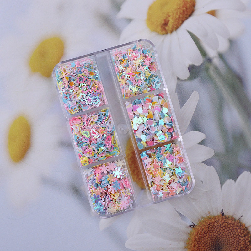 跨境美甲饰品美甲亮片6格盒装儿童手工DIY材料心形雪花五角星闪亮