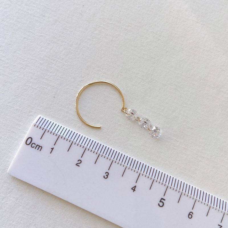 9K gold Three round diamond earrings
