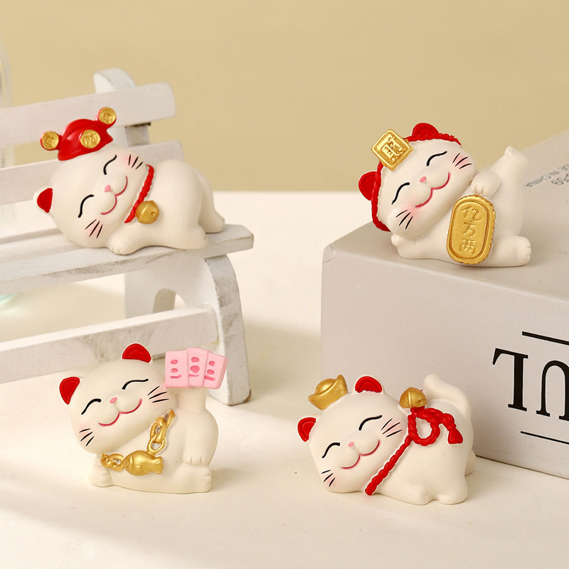 创意新款可爱招财猫办公室桌面摆件汽车中控车载装饰品批发源头厂