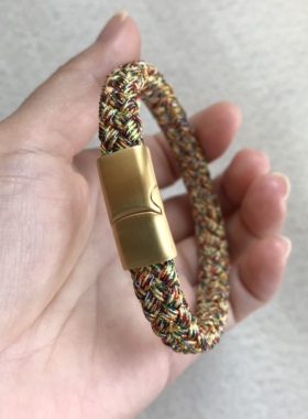 成品五彩加金龙鳞编织定制手绳