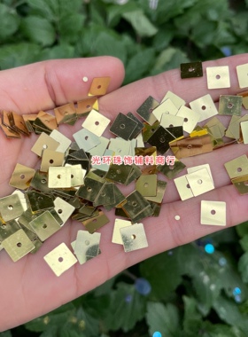 新品3mm8mm15mm正方形中孔金色亮片PVC塑料片手工材料DIY珠片饰品