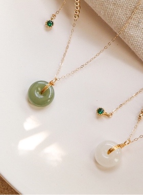 和田玉石项链平安扣吊坠锁骨链小众设计感ins轻奢送妈妈女友礼物