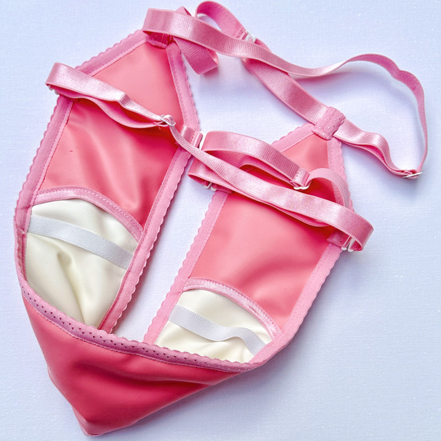 Double layer rubber thong unisex slot