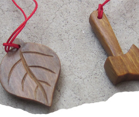 绿檀木挂件树叶斧头葫芦吊坠