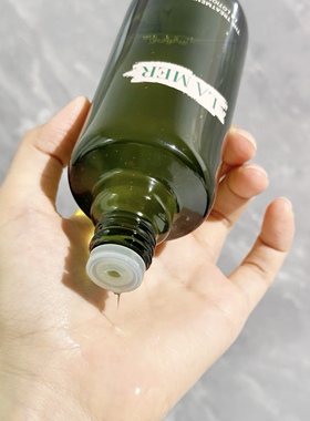 【爱心礼盒护肤套装】精粹水修护淡纹抗老抗皱舒缓精华水