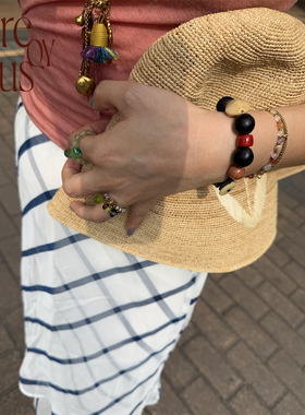 VITREQYOUS 「和美术馆」珊瑚玉无患子艺术中古感黑粉色原创饰品