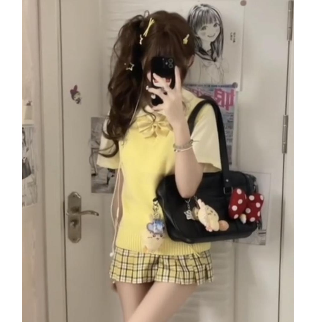 胖MM大码学院风校供感套头马甲背心套装jk制服小杏中格裙短裙穿搭 - 图2