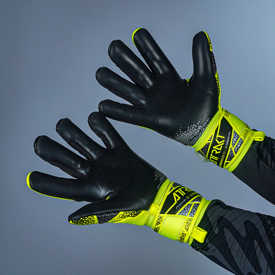 German Reusch professional goalkeeper gloves