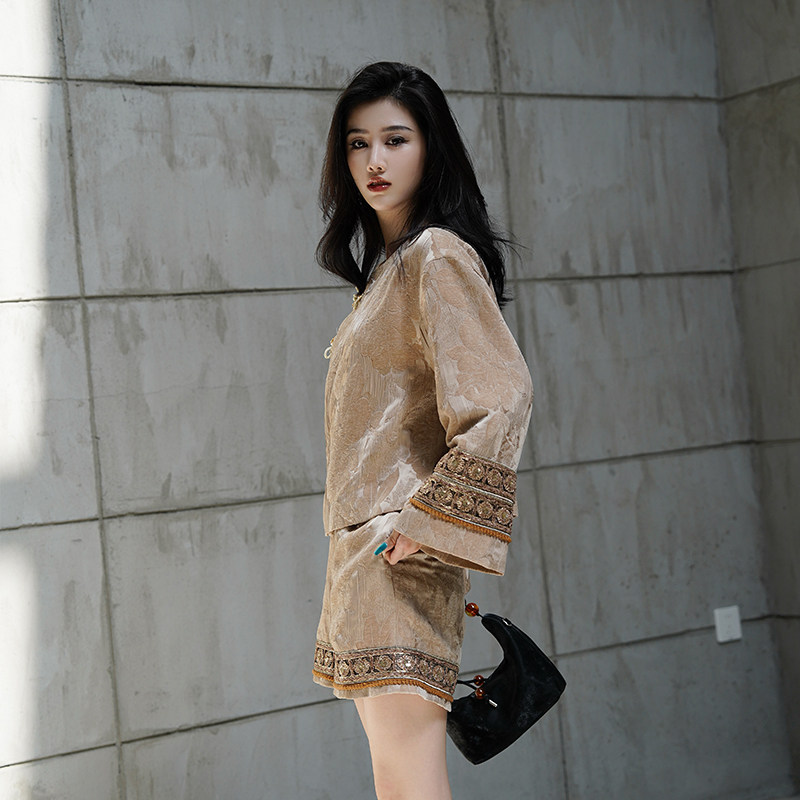 澄渔高定【云霓惊鸿】新中式S级古法真丝云锦手工刺绣盘扣套装,淘宝优惠券,粉丝福利购,淘宝优惠卷