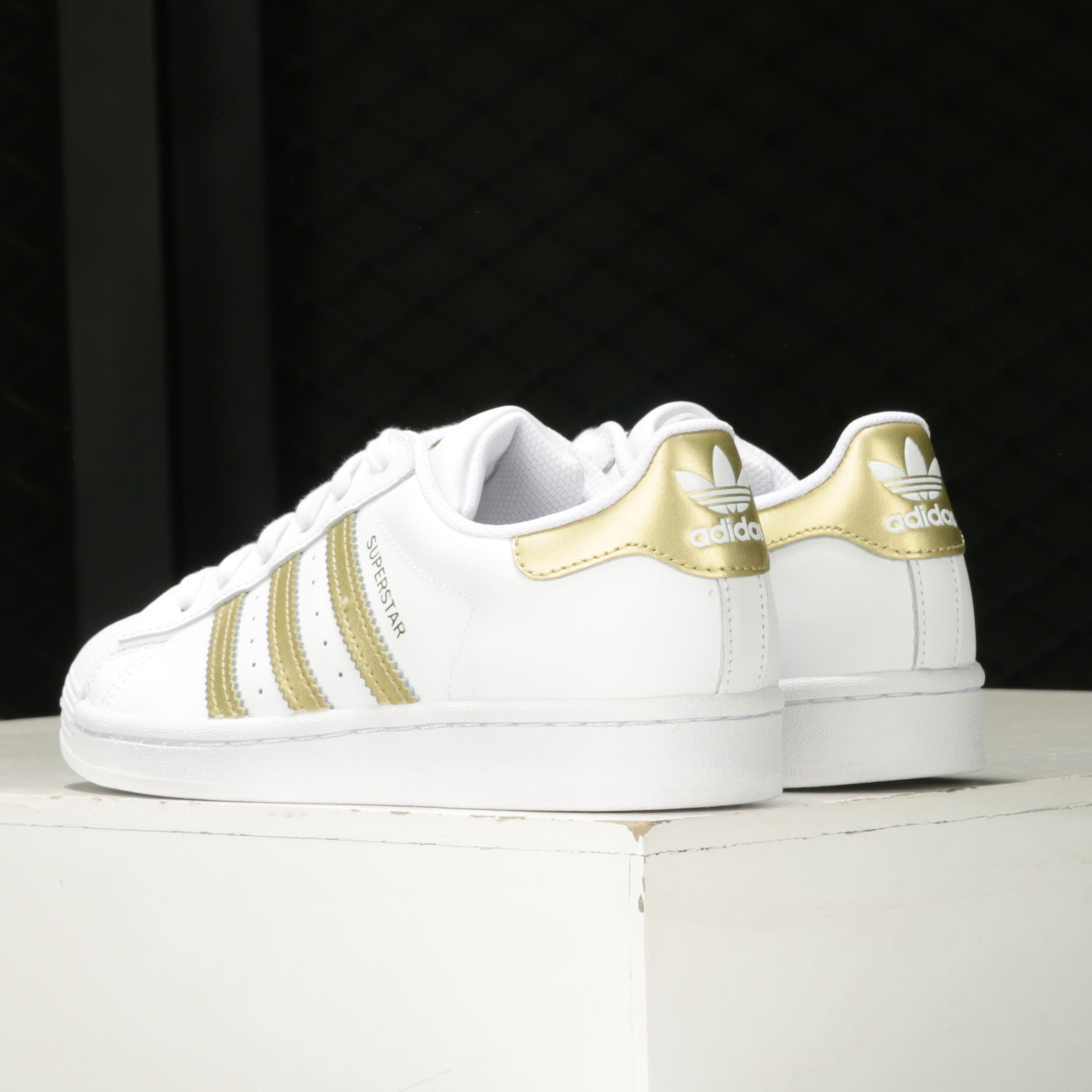 Adidas/阿迪达斯正品三叶草 SUPERSTAR W女子经典运动鞋 FX7483 - 图2