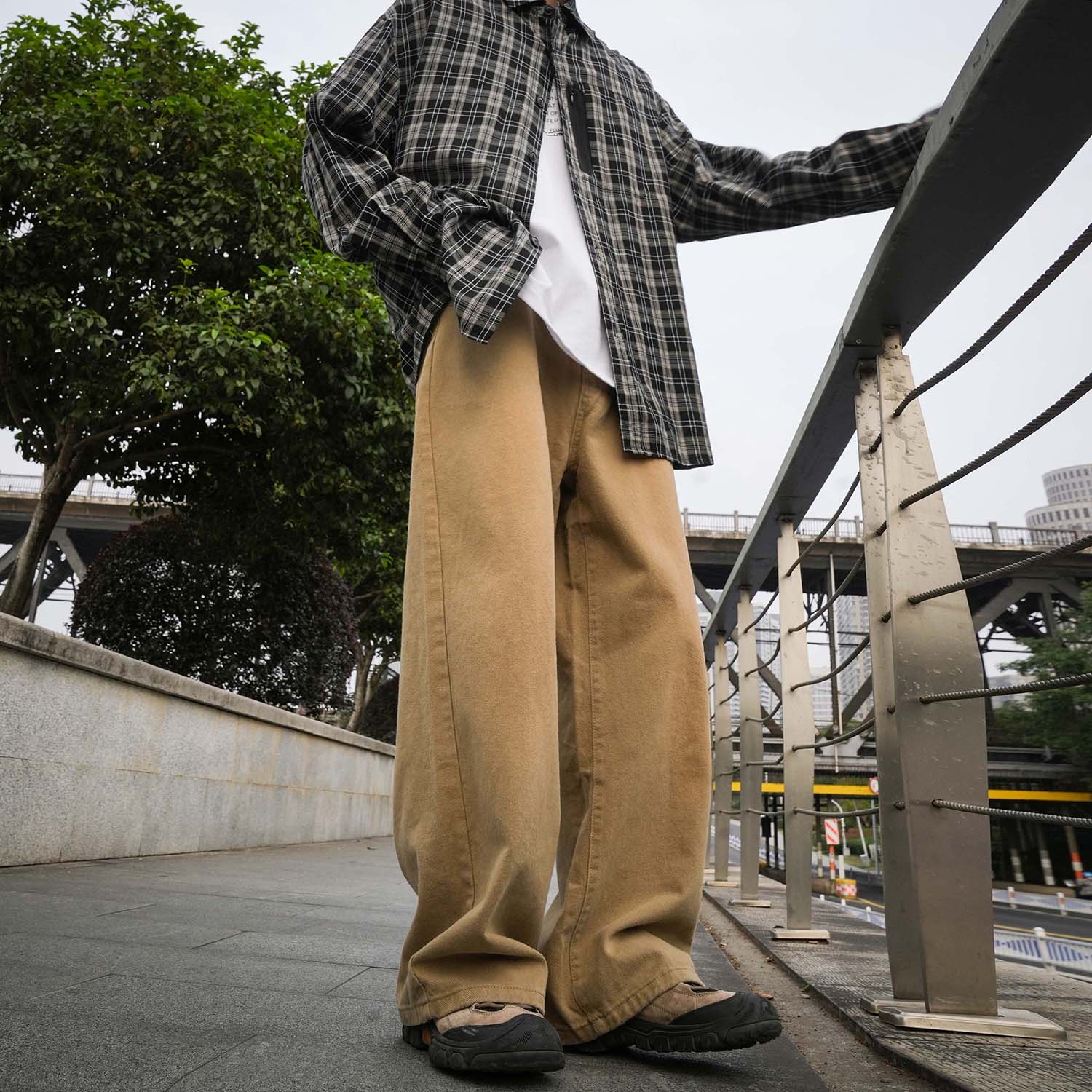 GOGOSOON春秋新款纯棉宽松青少年黑色牛仔裤男垂感拖地直筒长裤Q - 图0