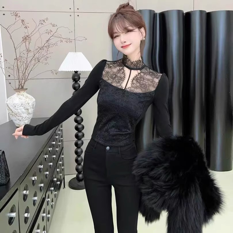 卡卡女装官方旗舰店正品韩版修身挂脖镂空蕾丝拼接上衣百搭打底衫 - 图0