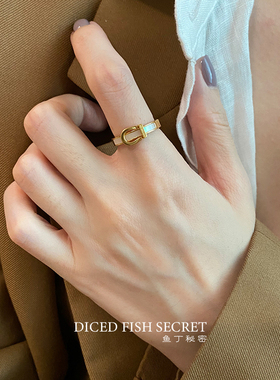 女钛钢轻奢皮带扣戒指