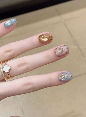 秋冬新款琥珀琉光晕染猫眼烟花星星短款显白气质穿戴甲圣诞氛围感