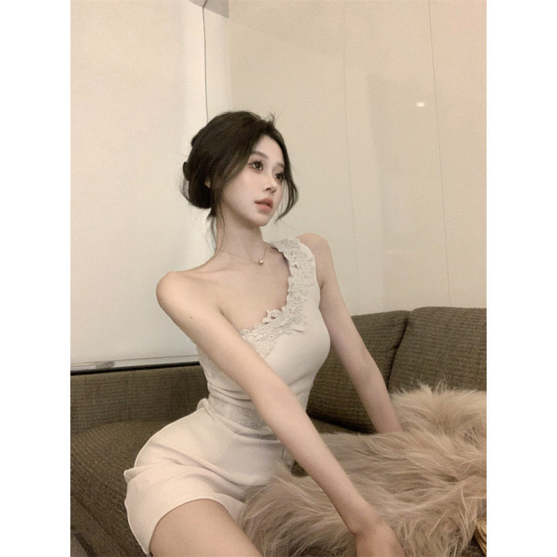 法式矜贵千金感气质仙女蕾丝拼接斜肩连衣裙女,淘宝优惠券,粉丝福利购,淘宝优惠卷