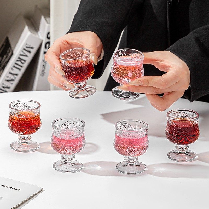 创意复古刻花玻璃杯迷你果酒杯精致高脚甜酒杯高颜值小酒杯一口杯,淘宝优惠券,粉丝福利购,淘宝优惠卷