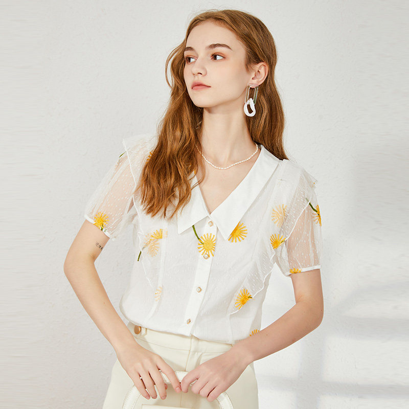  简朵蕾丝衫/雪纺衫