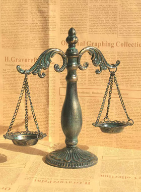 欧式复古铁艺天平装饰摆件