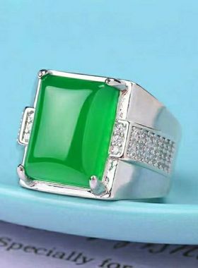 缅甸翡翠戒指冰种阳绿蛋面