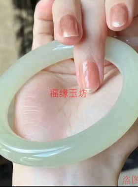 蒙料青白玉胖圆条晴水绿女士手镯