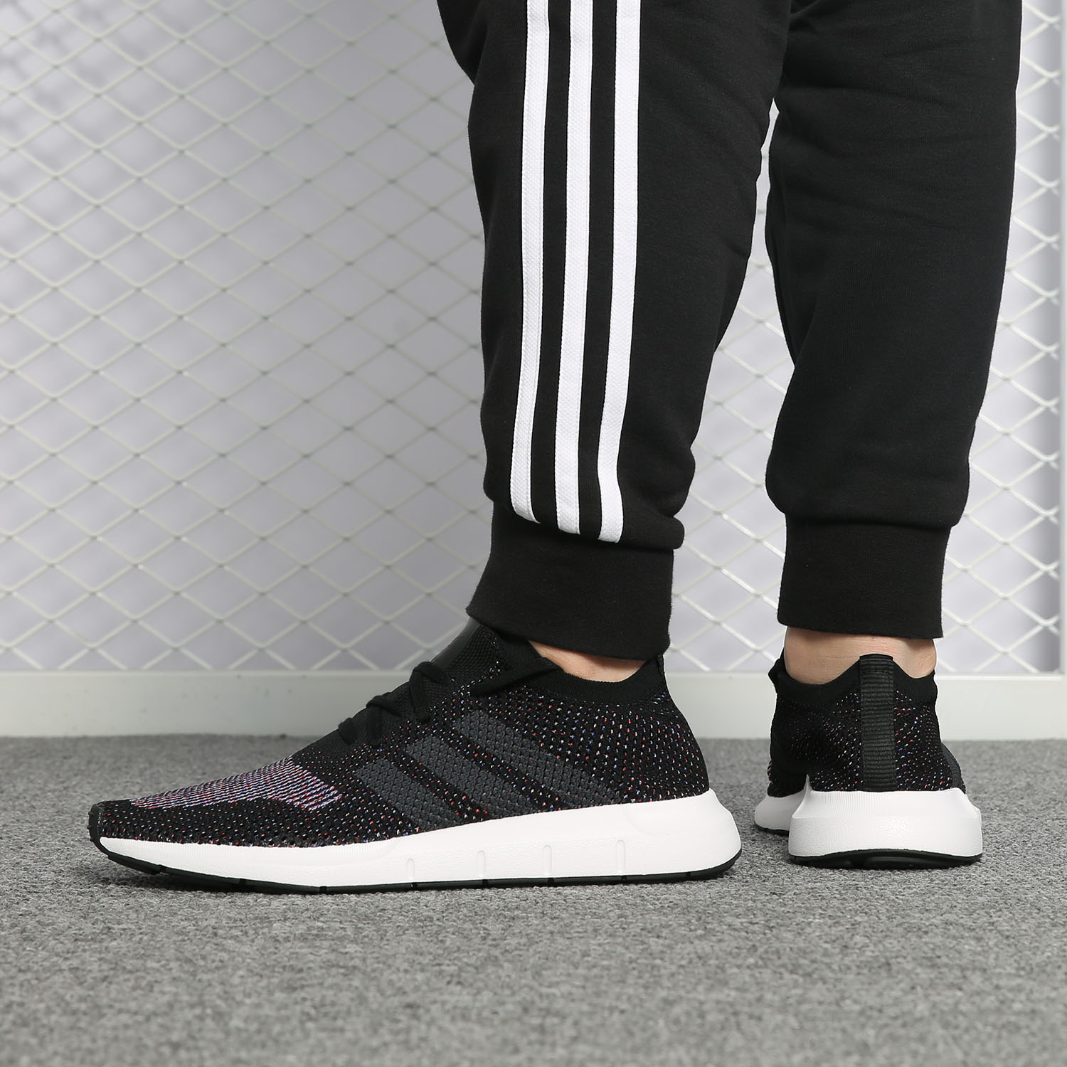 Adidas/阿迪达斯正品新款三叶草男女SWIFT运动休闲鞋CQ2894-图1