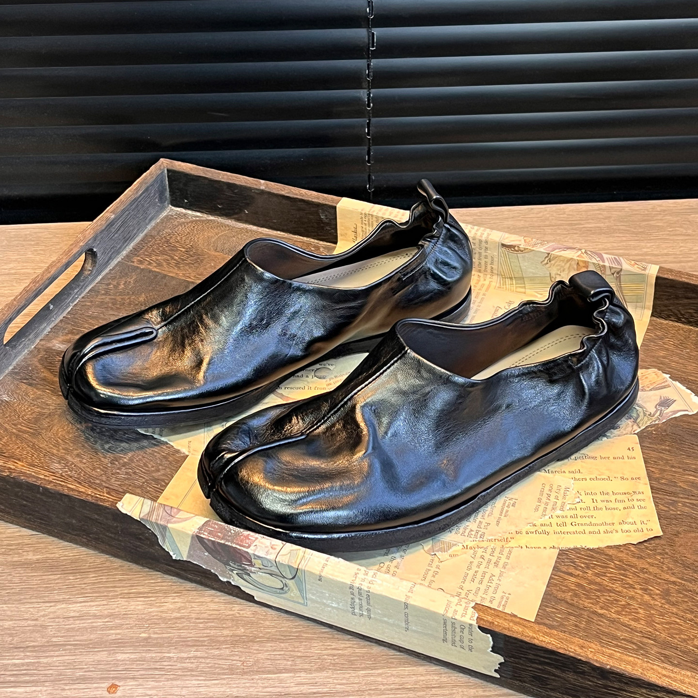 猫儿家 水洗软马皮黑色平底芭蕾鞋女深口分趾猪蹄鞋一脚蹬单鞋潮,淘宝优惠券,粉丝福利购,淘宝优惠卷