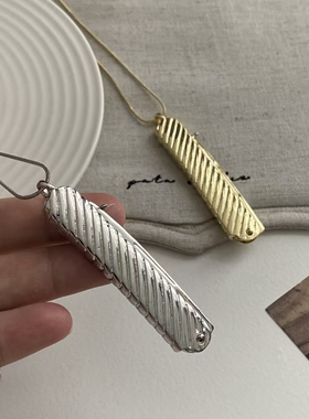 冷淡风长条发梳子吊坠长款项链时尚轻奢高级小众设计感毛衣链女