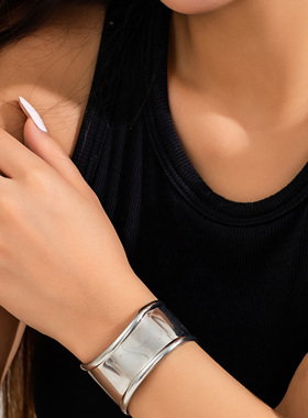 个性不规则宽版光面手镯