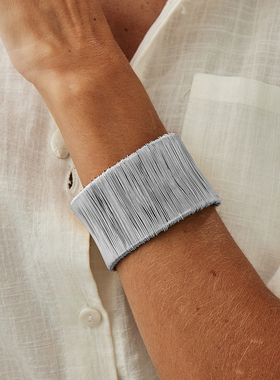 金属宽版铁线缠绕手镯女欧美新潮时尚个性小众设计网红旅拍配饰品