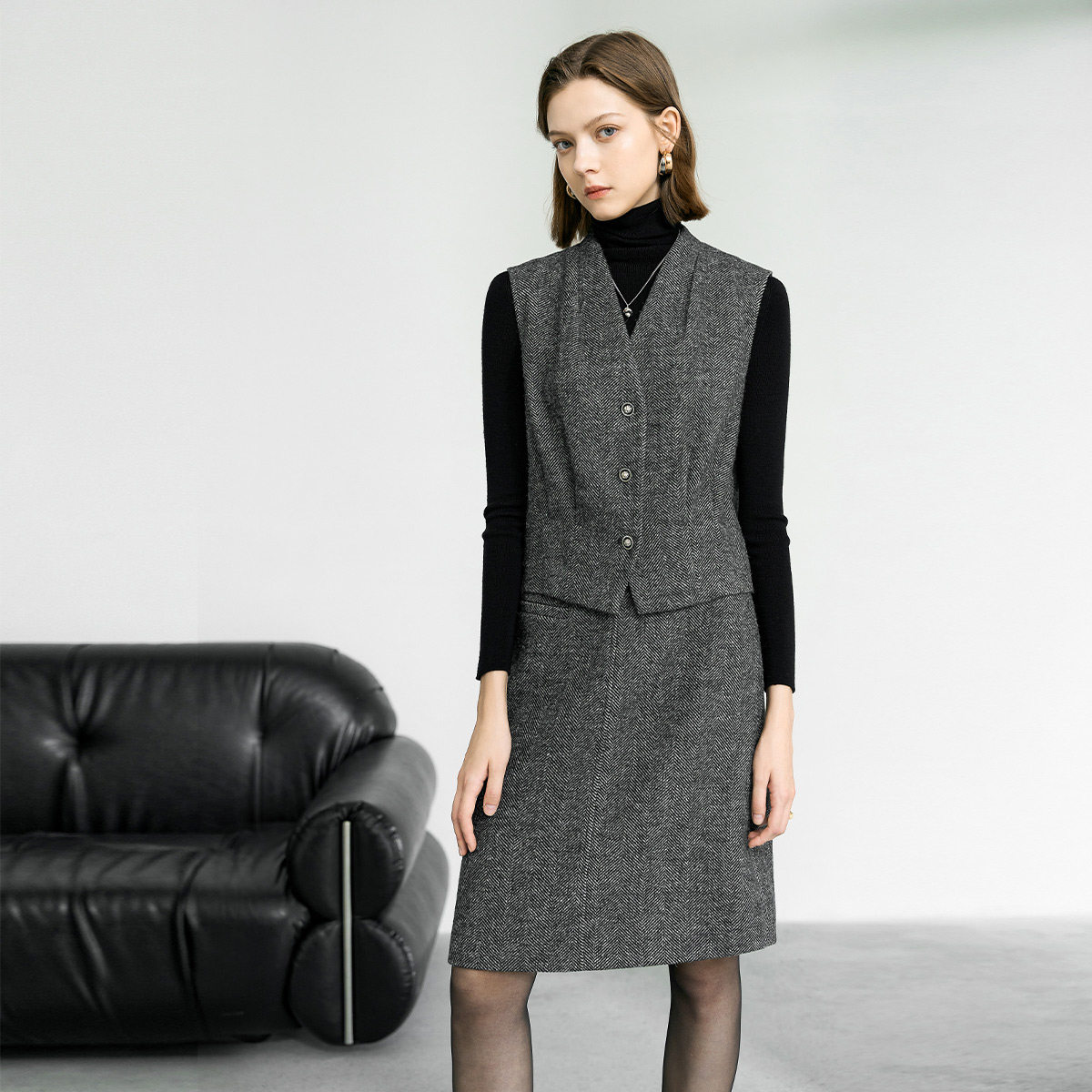 【56%羊毛】颜域搭配一整套女2025新款冬毛呢马甲外套半身裙套装,淘宝优惠券,粉丝福利购,淘宝优惠卷