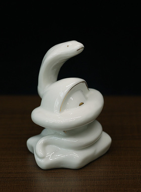 白色陶瓷巳酉丑三合贵人风水摆件生肖牛蛇鸡家居办公室工艺品摆设