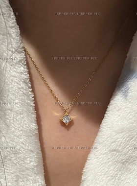 辣椒派 洗澡免摘星河30分独钻星星套链女 环保钛钢镀金圣诞风项链