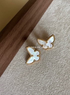 辣椒派回馈 春日蝴蝶耳钉女天然白色贝壳 金色钛钢基础款通勤耳钉