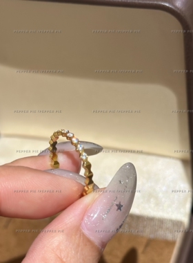 辣椒派 碎钻美闪感满钻排戒女 环保钛钢镀金排钻闭口女 精致细腻