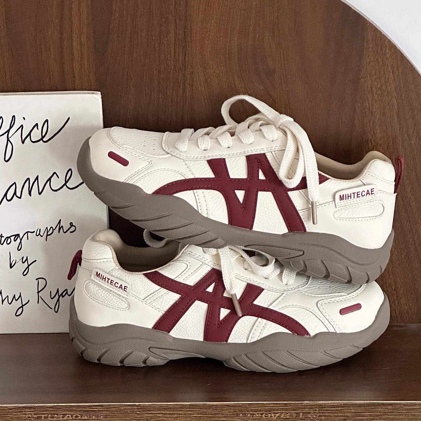 喵唔的天空2025秋轻便复古德训鞋女百搭休闲阿甘鞋厚底加绒运动鞋 - 图0