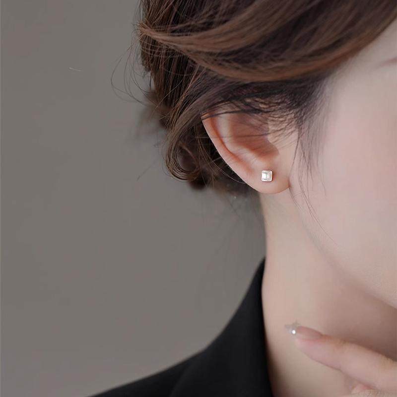 【心玉】天然淡水珍珠耳钉女款 999足银简约几何螺丝拧扣耳环耳饰,淘宝优惠券,粉丝福利购,淘宝优惠卷