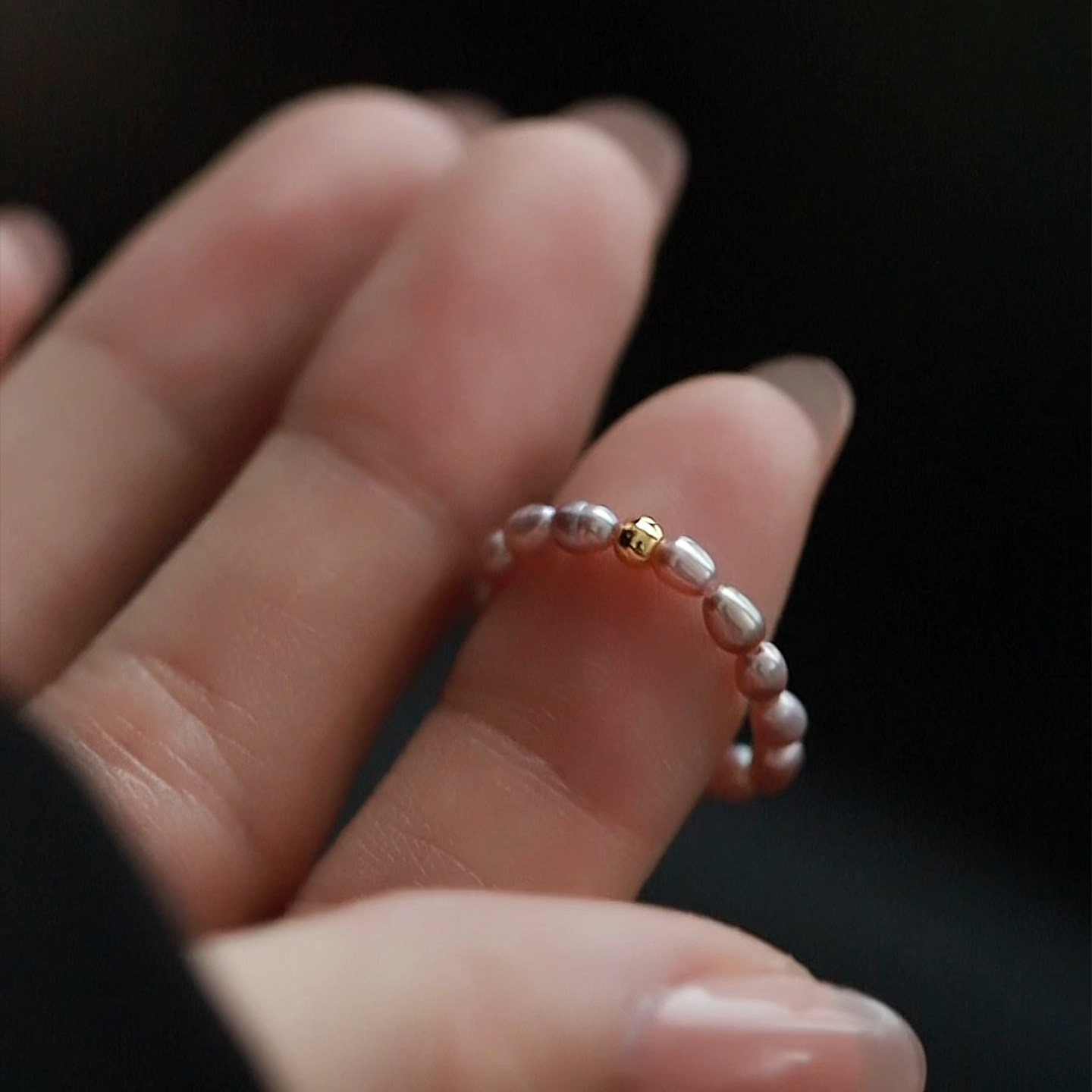 【若凉】 天然淡水珍珠戒指女款 紫色米粒法式气质小众弹力绳尾戒,淘宝优惠券,粉丝福利购,淘宝优惠卷