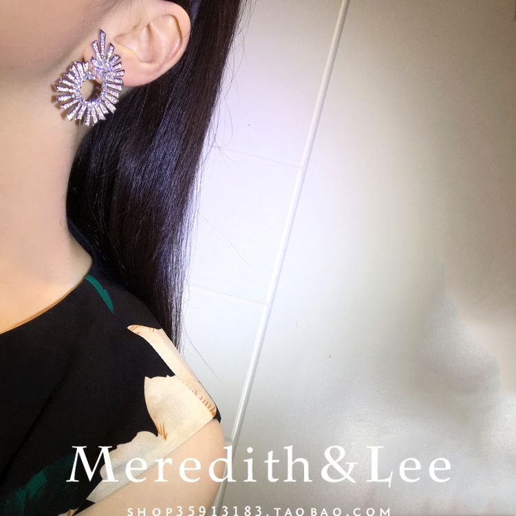 Meredith&Lee 法式优雅小众高级感轻奢精致花朵质感时尚百搭耳环 - 图1