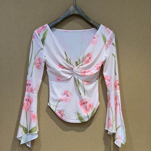 【仲夏夜之梦】7618＃春夏碎花显瘦纯欲蝴蝶袖上衣 - 图1