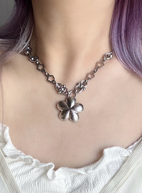 日韩系ins金属风花朵圈圈打结螺旋拼接项链小众y2k甜酷复古锁骨链