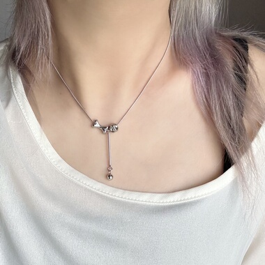 日韩系ins风骨头几何串珠蛇骨项链小众简约日常复古甜酷y2k锁骨链