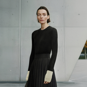 LESS春秋简约套头撞色打底衫女修身圆领长袖套头针织衫2O9311320