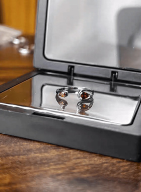 s925银西班牙拉丝红色锆石戒指女