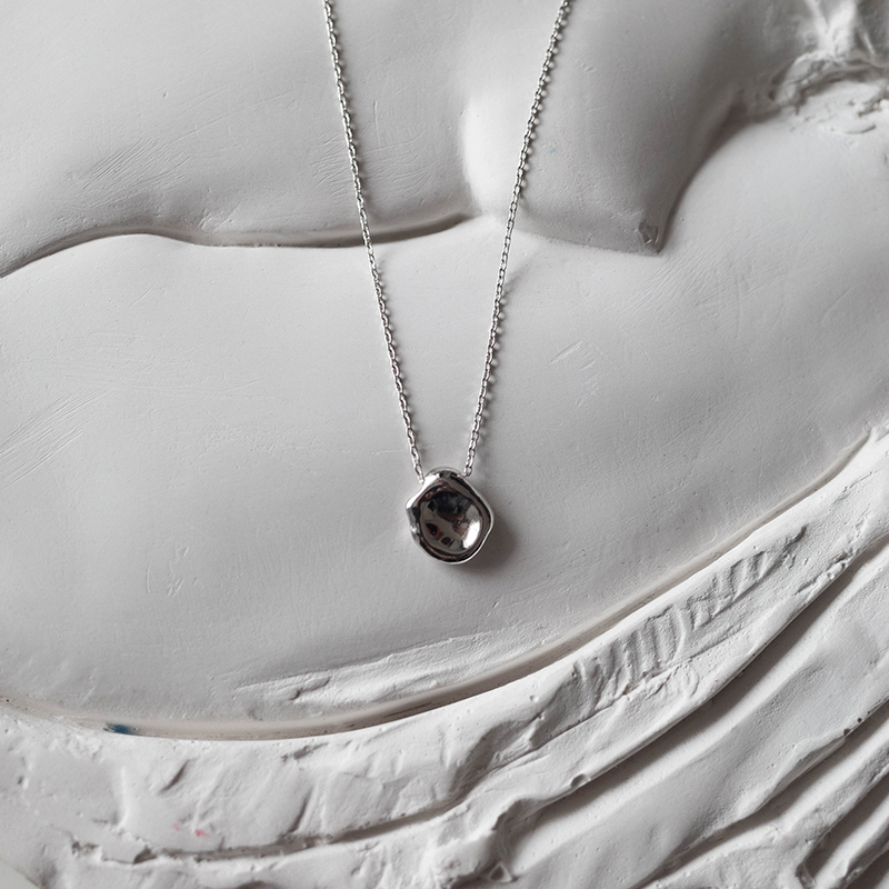 s925 极简项链女 choker NOIRSTUDIO 自制小众不规则锁骨链 纯银 s925 极简项链女 choker NOIRSTUDIO 自制小众不规则锁骨链 纯银