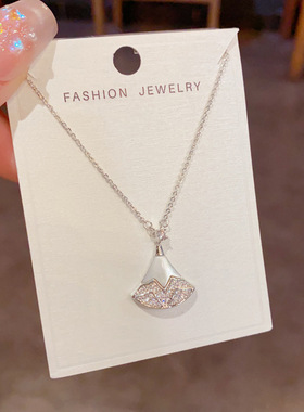 小香风锆石贝母小裙子超闪锁骨链