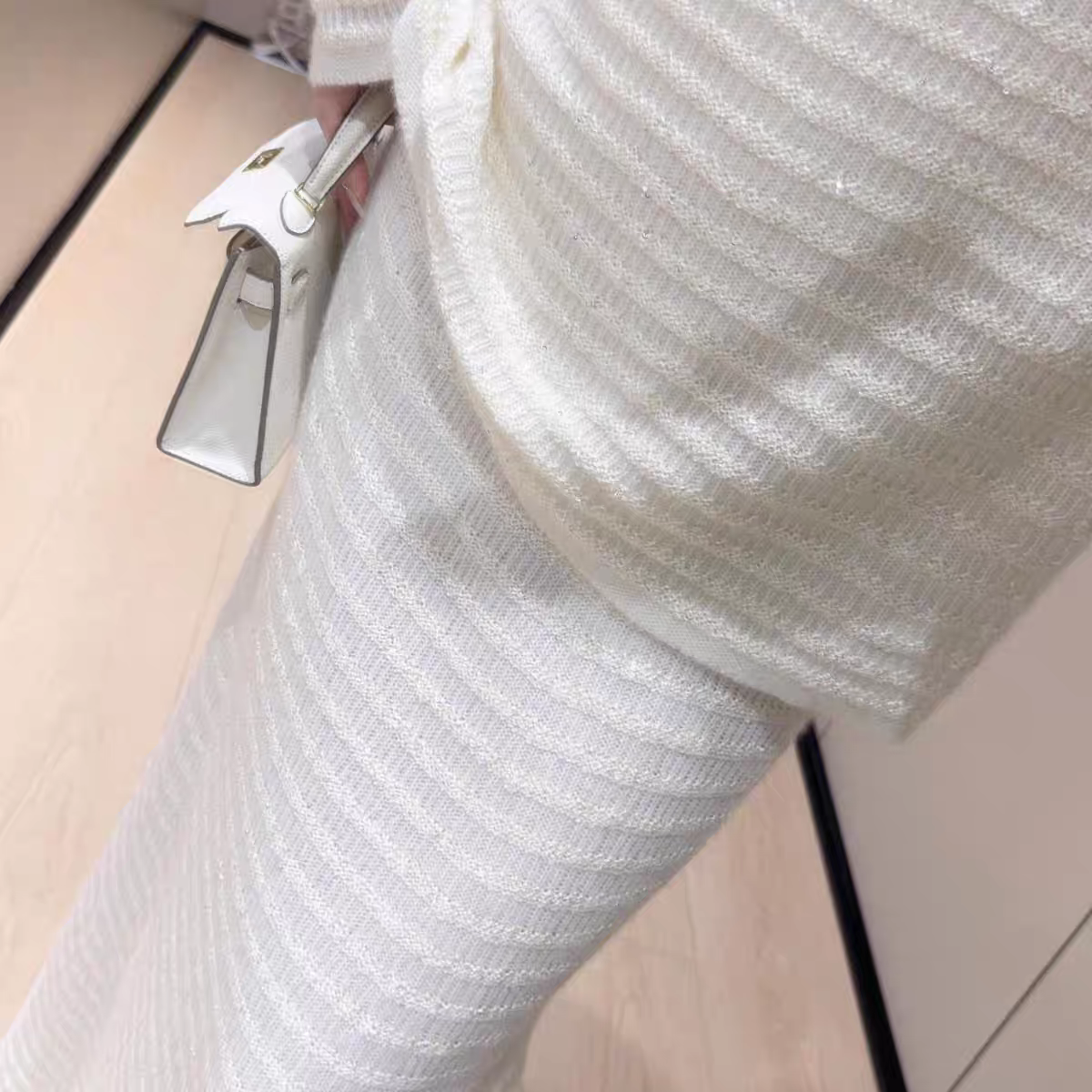 “凉花载雪35%山羊绒65%羊毛 法式慵懒珠片针织衫毛衣/半身裙套装,淘宝优惠券,粉丝福利购,淘宝优惠卷