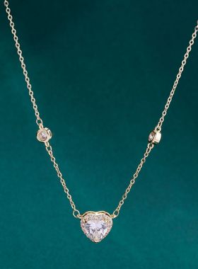爆款同款设计爱心锆石项链女轻奢小众高级感夏锁骨链网红生日礼物