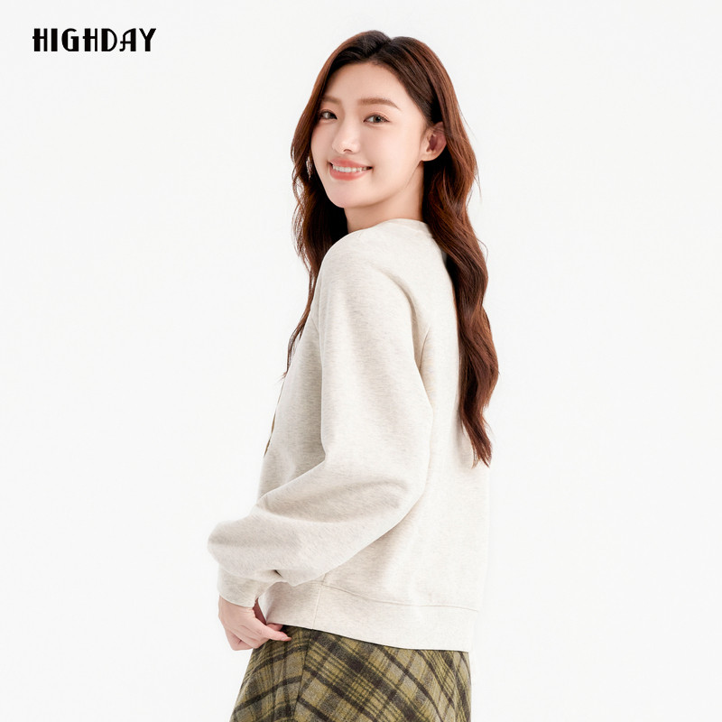 轩日2024冬季商场同款女装插肩袖圆领上衣女新款甜美加绒长袖卫衣