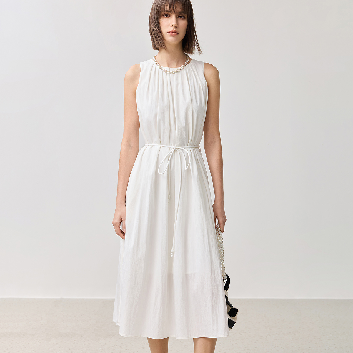 【LILY时光小黑裙】商场同款2025春新款浪漫收腰无袖背心连衣裙女 - 图2